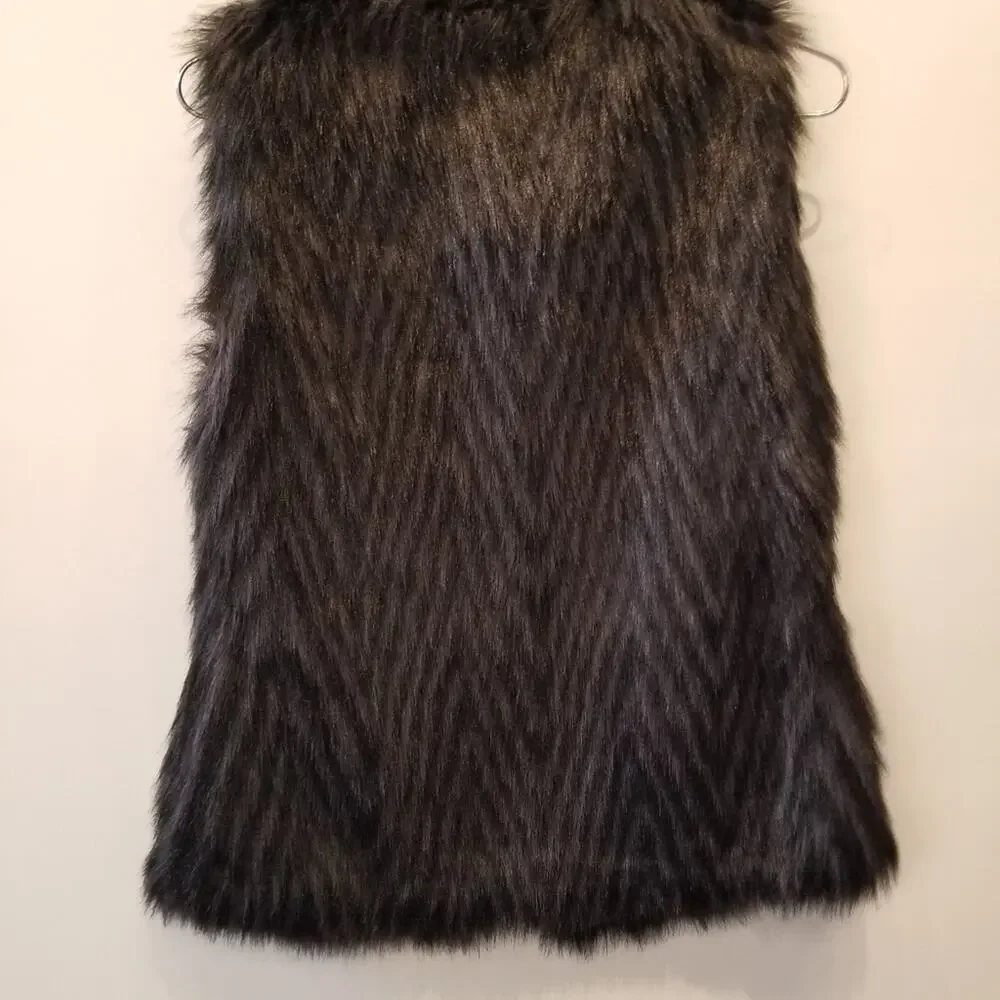 Say What? Black Faux Fur Fitted Vest Lined inside Sleeveless Women's Size‎ S